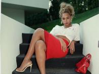 Beyonce w klasycznej spódniczce